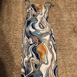 Medium crossback spaghetti strap dress